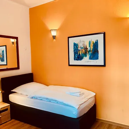 Gasthaus Zur Eule 3* Colonia