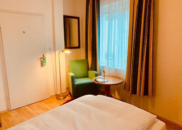 Gasthaus Zur Eule 호텔 3*