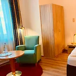 Gasthaus Zur Eule Hotel 3*